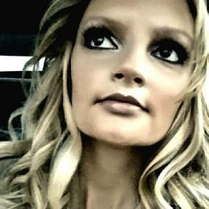 Meet your Posher, Shelise